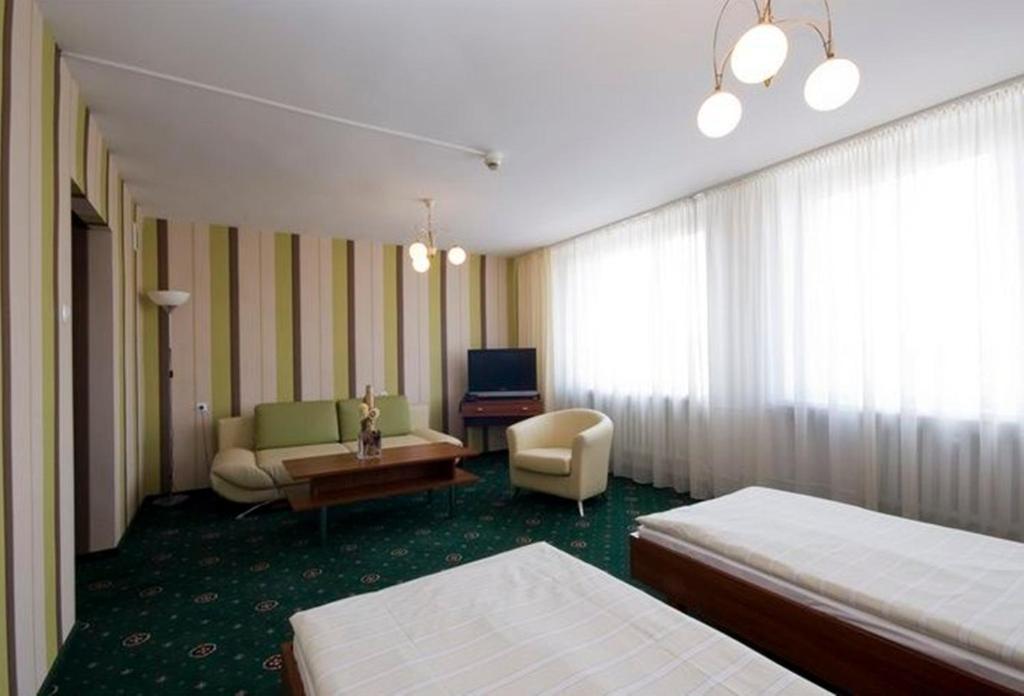 Hotel Naramowice Познань Номер фото